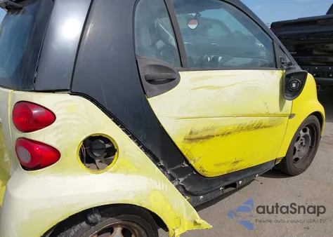 2010 Smart Fortwo Passion/Pure z USA, uszkodzony, nr VIN WMEEJ3BA2AK365443